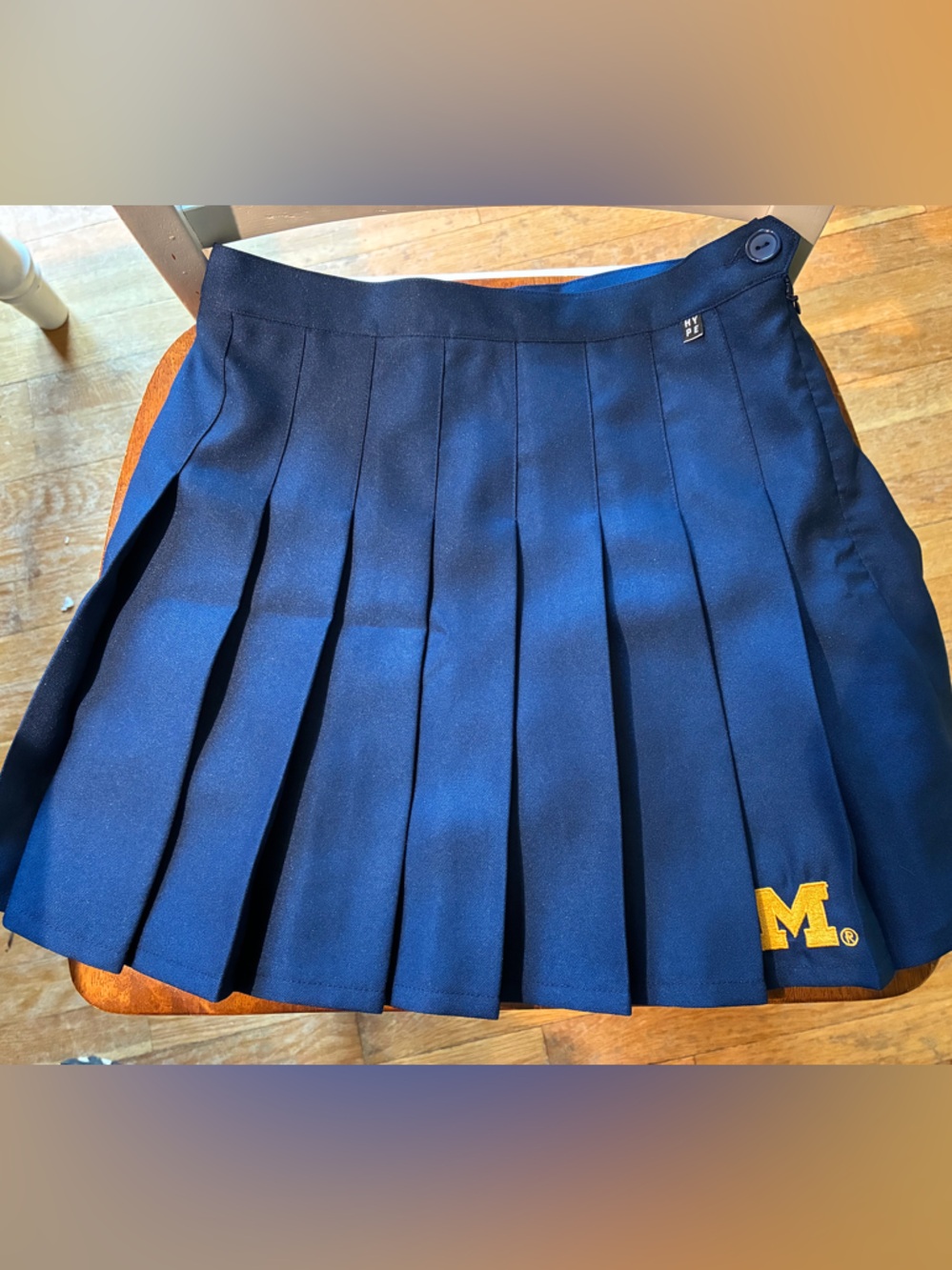 Hype and Vice Michigan pleated skirt size M